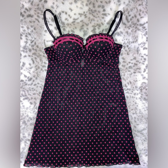 La Vie en Rose Lingerie - Picture 3 of 7